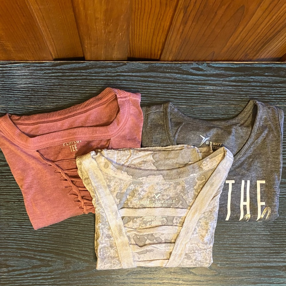 SO Authentic, Old Navy, And American Eagle Sleeveless Tees 3 Piece Bundle